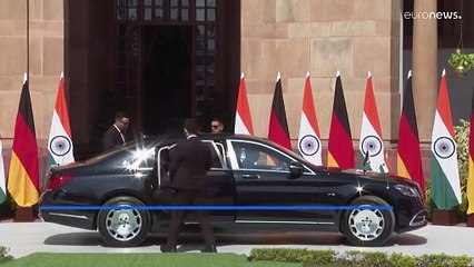 Ο. Σολτς: Προϋπόθεση η ειρήνη για πρόσκληση της Ουκρανίας στο ΝΑΤΟ