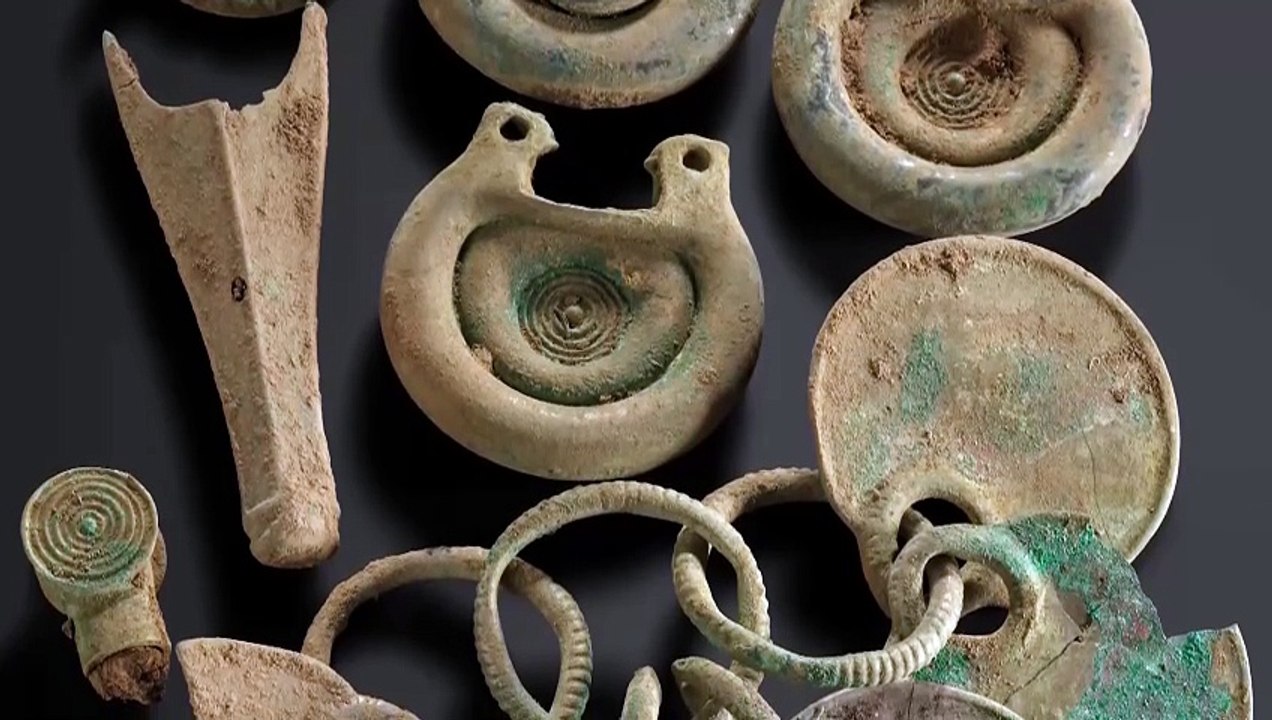 Encuentran el tesoro más importante de la Edad de Bronce en Peebles: reliquias y misterios antiguos