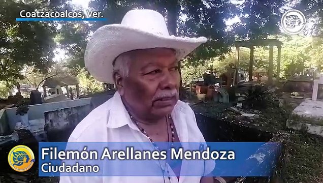 Día de Muertos: Mantiene vivo su recuerdo , Don Filemón viaja de Minatitlán al panteón de Coatzacoalcos