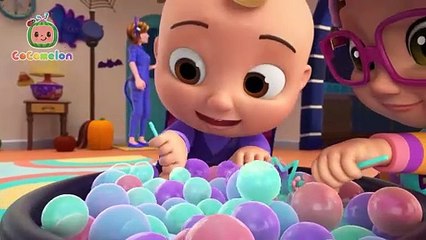 Nina's Halloween Magic Dress Up Song ｜ CoComelon Adventure & Kids Songs
