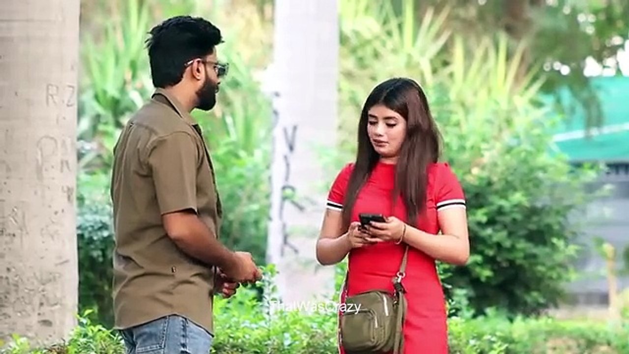 Proposing_Prank_On_Cute_Girl_Turns_into_Date__@ThatWasCrazy(360p)