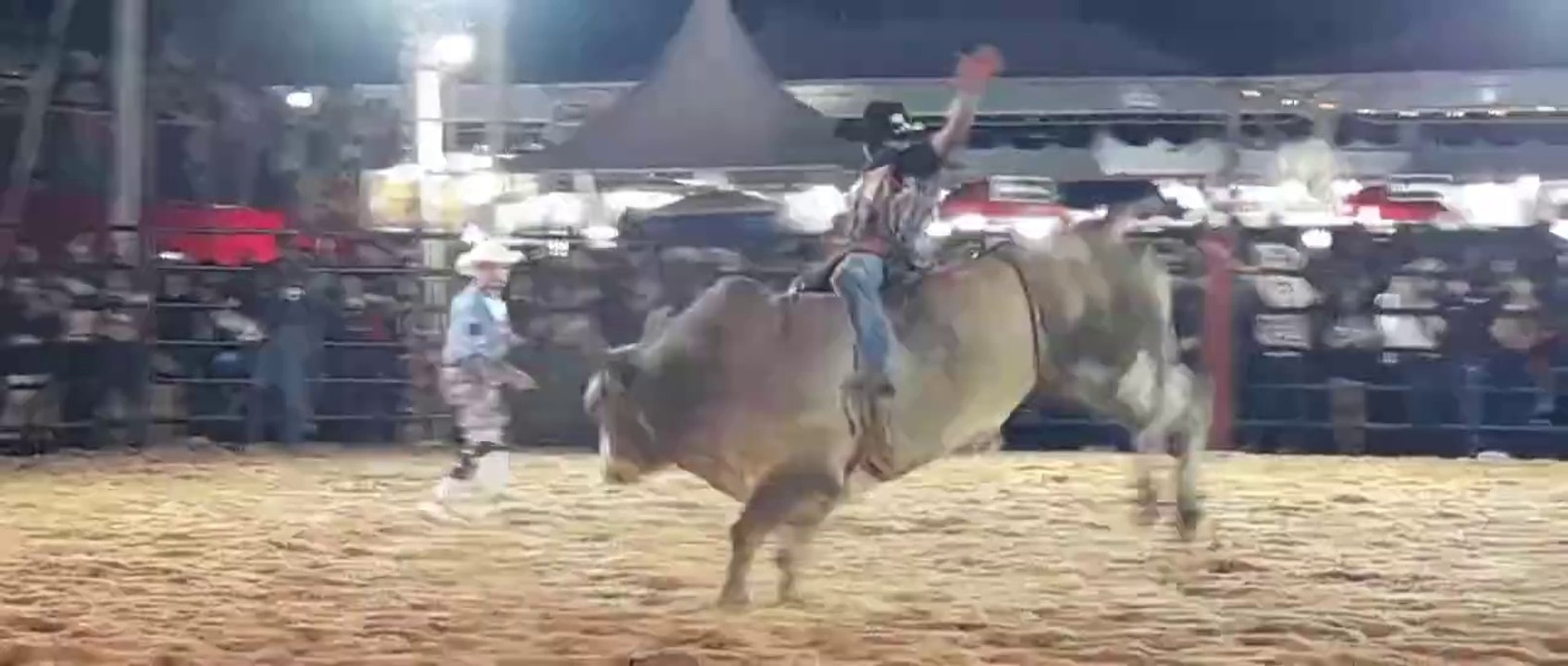 RODEIO - EXPO ARTUR 2022 MONTARIA EM TOUROS 21_10_22 (P16)