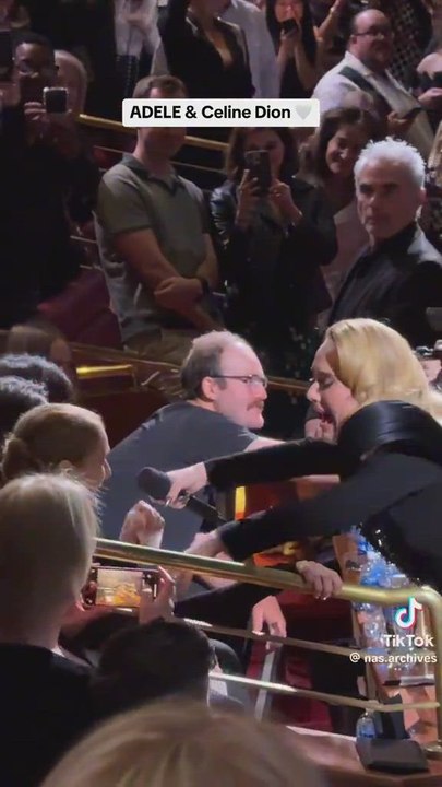 Adele rompe a llorar tras encontrarse con Celine Dion en Las Vegas