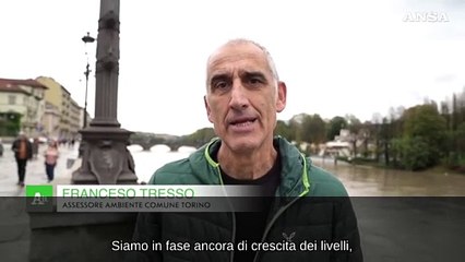 Torino, il Po allaga le banchine: chiusi i Murazzi
