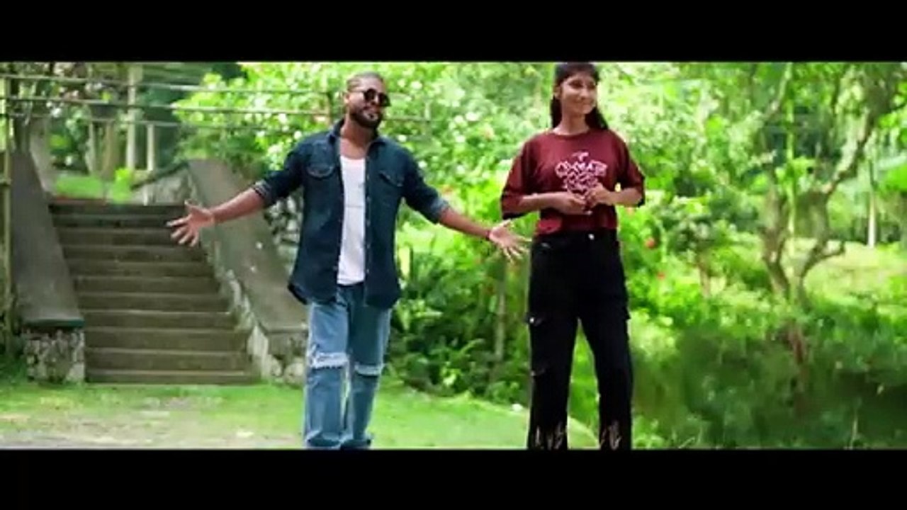 আমায় ভুলে জাসনা ___
