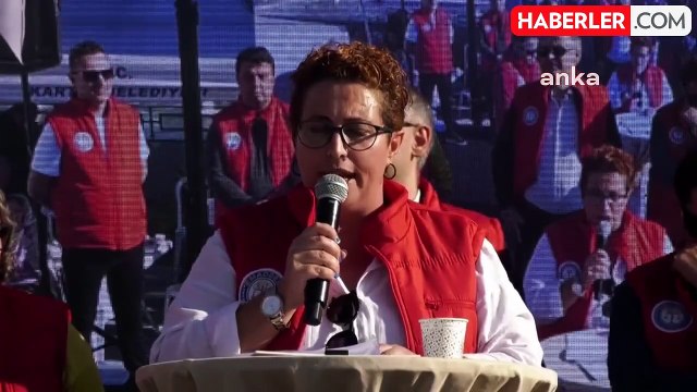 Emeklilikte Adalet Talebiyle Kartal'da Miting Düzenlendi