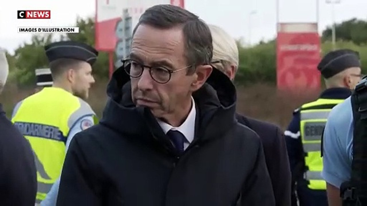 Chants homophobes dans les stades : Les autorit...