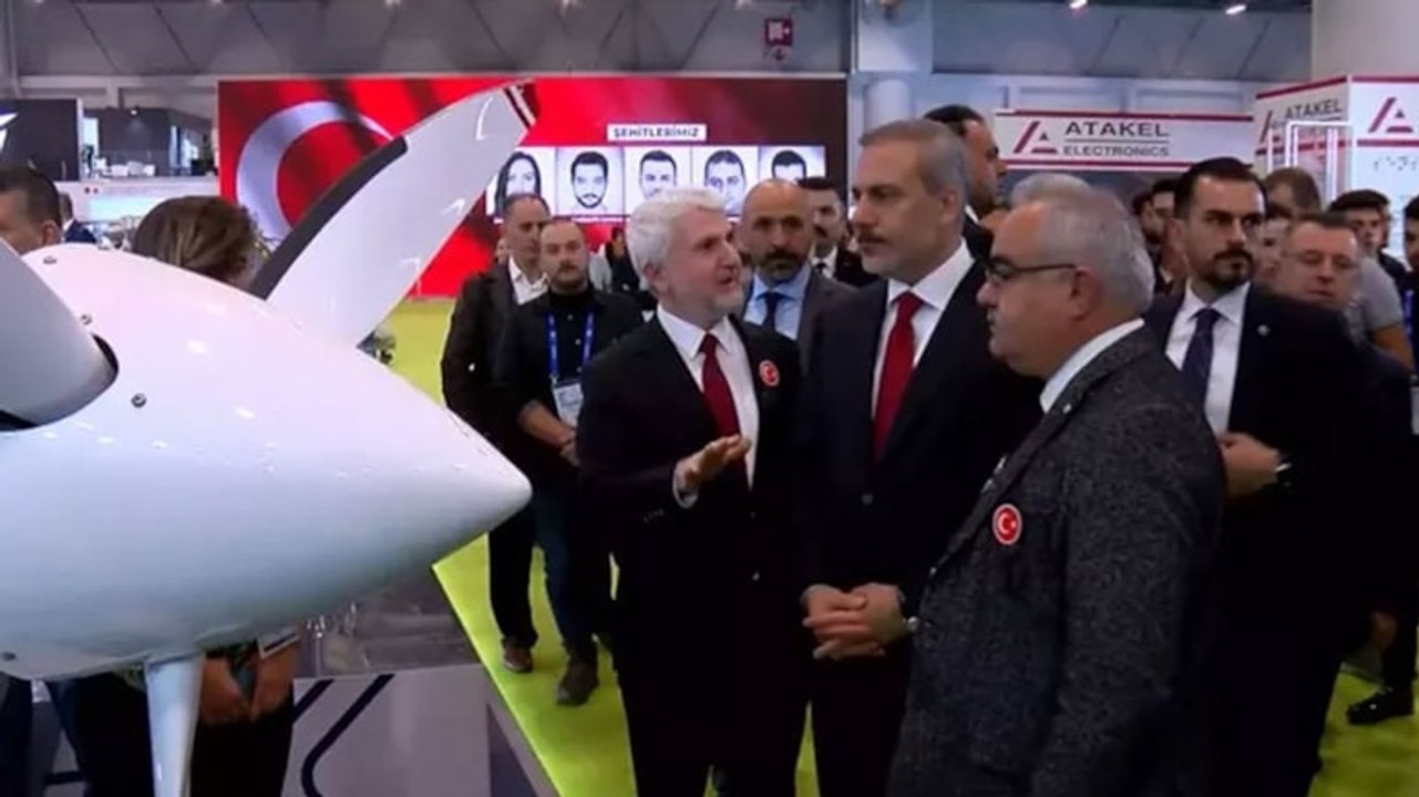 Hakan Fidan 'İsrail' sorusuna yanıt vermedi devreye korumalar girdi