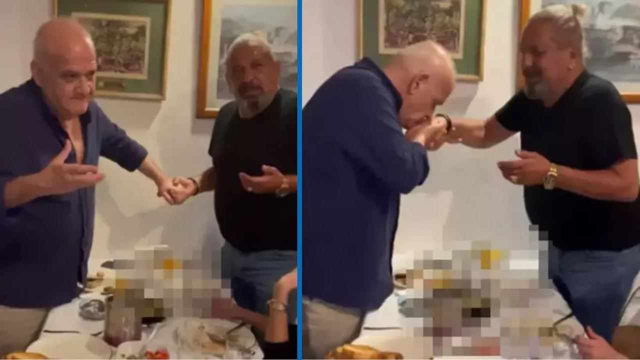 Ahmet Çakar, Erman Toroğlu'nun elini öptü