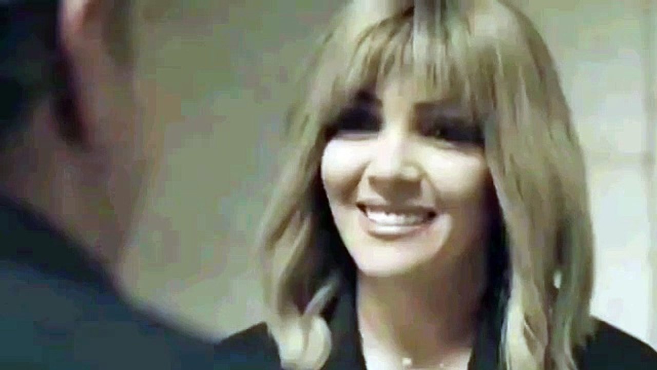 اقوى مشهد قبله في الدراما السورية نادين سلامه ووائل رمضان بمشهد جريئ في المسلسل الشهير شارع شيكاغ