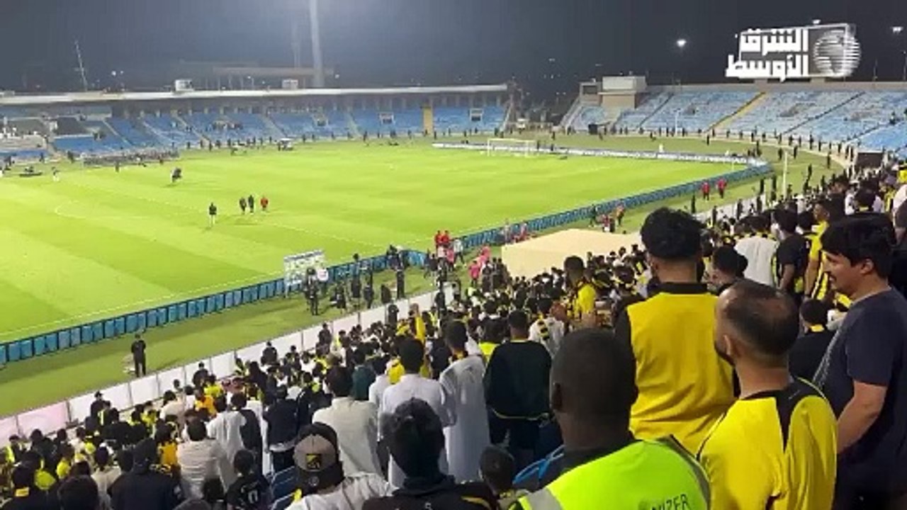 _جماهير __#الاتحاد__ تطلق صافرات الاستهجان على لوران بلان بسبب مستوى الفرق