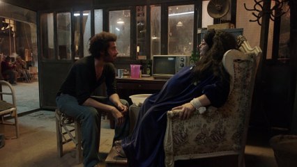 لما مديرتك تكون معجبة بيك وعايزة تنام معاك شوف رد فعله ... #بدون_ذكر_اسماء