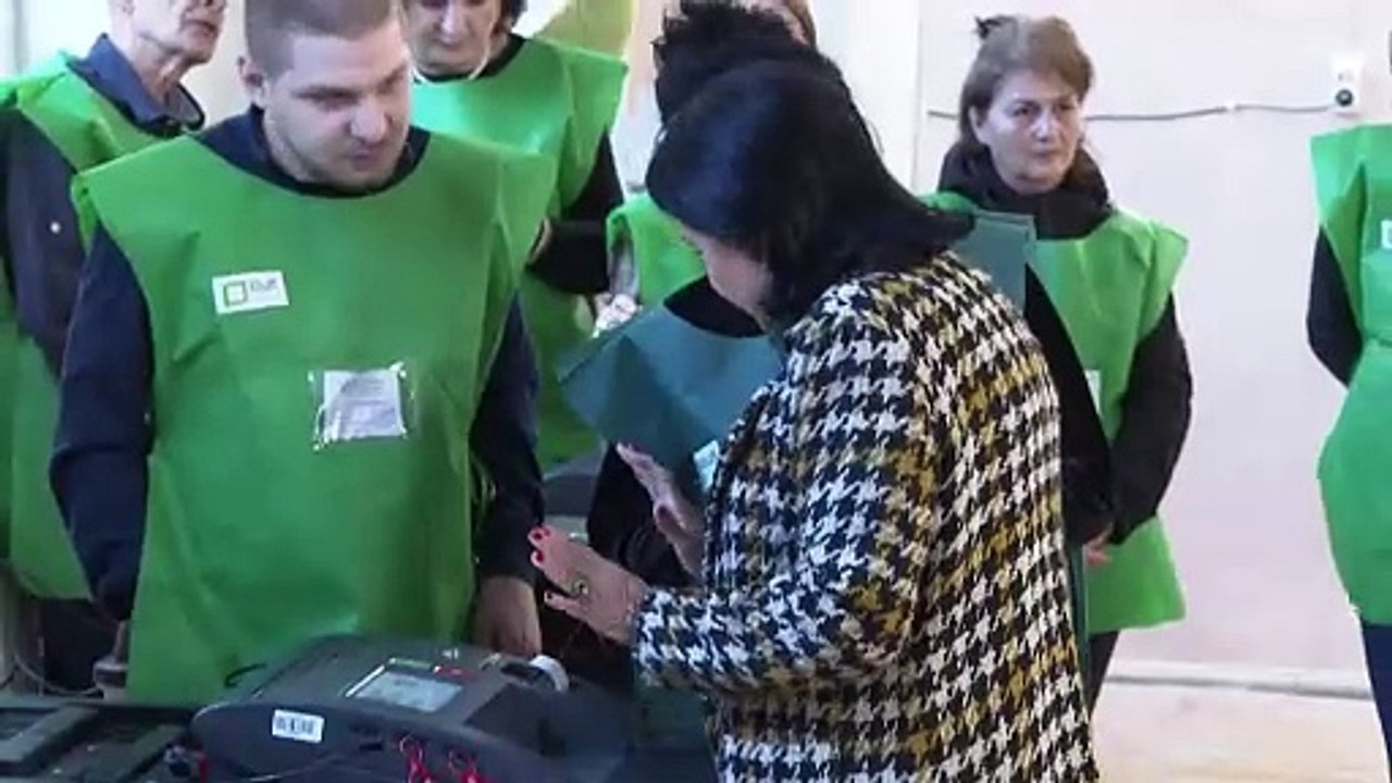 Richtungsentscheidung in Georgien: Wahl entscheidet über EU-Nähe