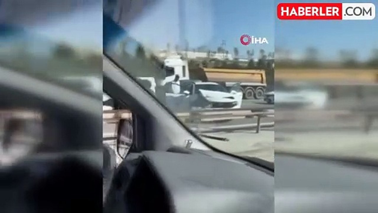 TEM Otoyolu'nda Zincirleme Kaza: 4 Yaralı