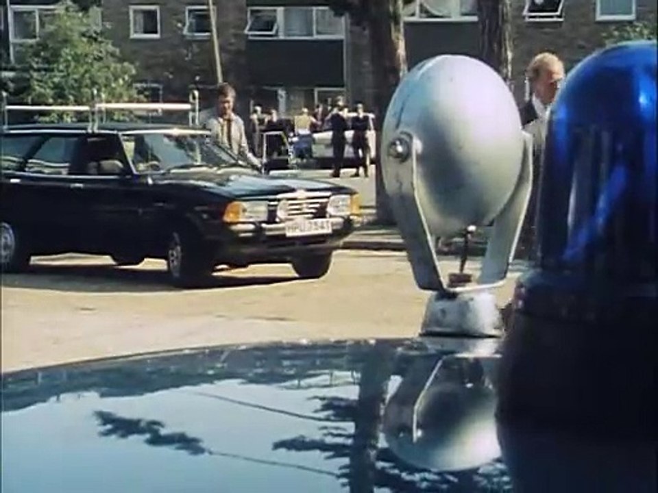 Die Profis S04E01-Das Acorn-Syndrom