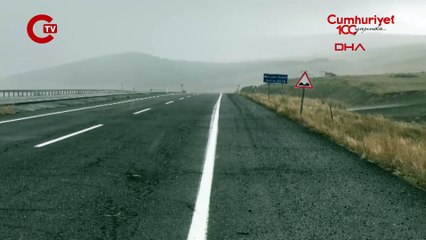 Ardahan-Kars kara yolunda sis ve kar yağışı