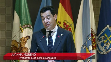 Moreno insta a "trabajar por la igualdad entre los territorios" en Oviedo