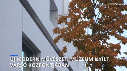 Új modern művészeti múzeumot kapott Varsó, közvetlenül a sztálinista Kultúrpalota mellett
