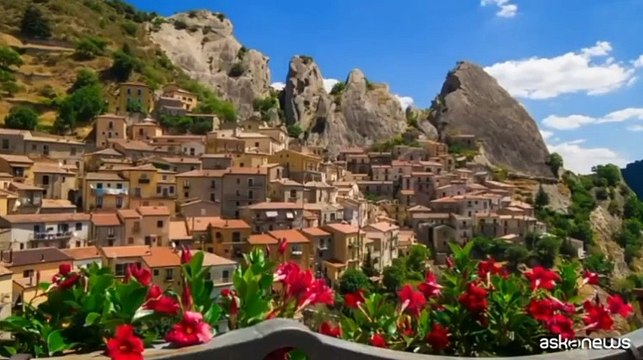 Pecoraro Scanio: Zero tasse su turismo, per salvare i borghi