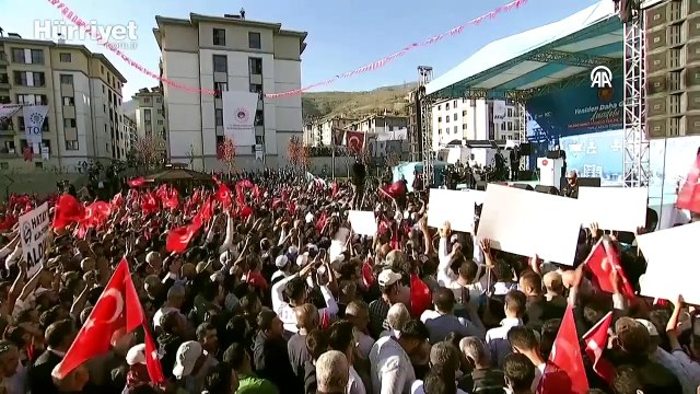 Cumhurbaşkanı Erdoğan: (Deprem bölgesi) Şu ana kadar 350 bin 430 konut ve işyerimizin ihalesini gerçekleştirdik