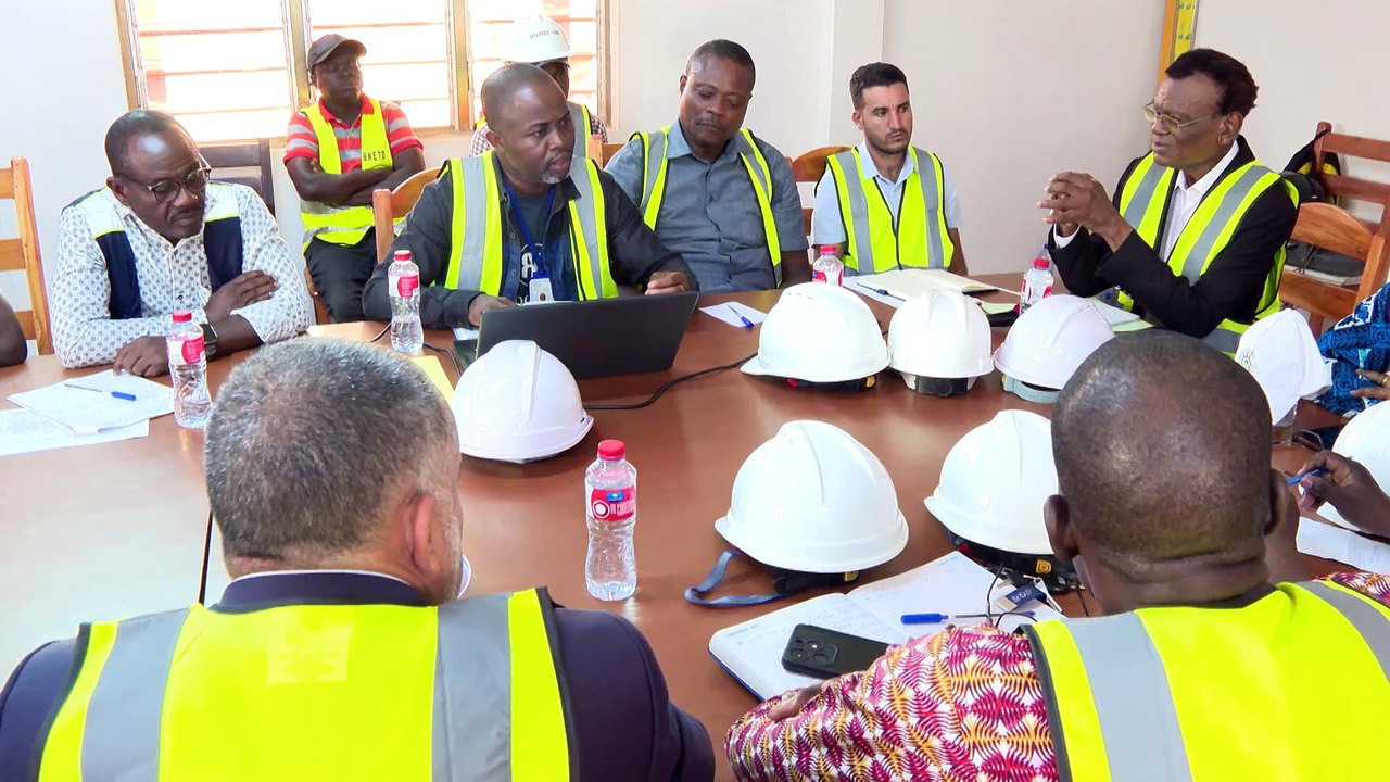 ZUL KIFL SALAMI  SUR LE CHANTIER DE CONSTRUCTION DE  L’UNSTIM D’ABOMEY
