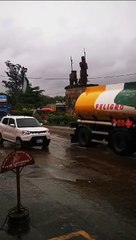 Llegan cisternas a surtidores de Santa Cruz