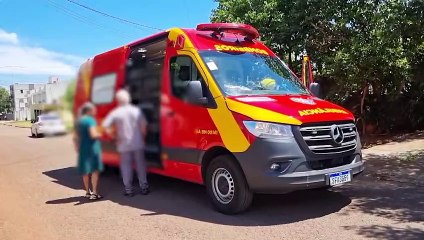 Motociclista fica ferida em acidente no bairro Canadá