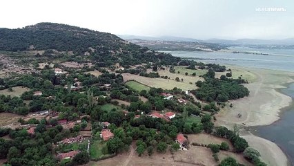 نقل محدود وعزلة تامة..  كبار السن في ليسيتسيت البلغارية يواجهون صعوبة في الوصول لمراكز الاقتراع