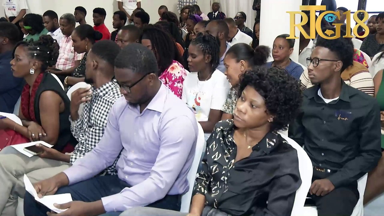 Responsab REN yo òganize yon konferans deba nan kad lansman premye vandredi konferans REN reyalize