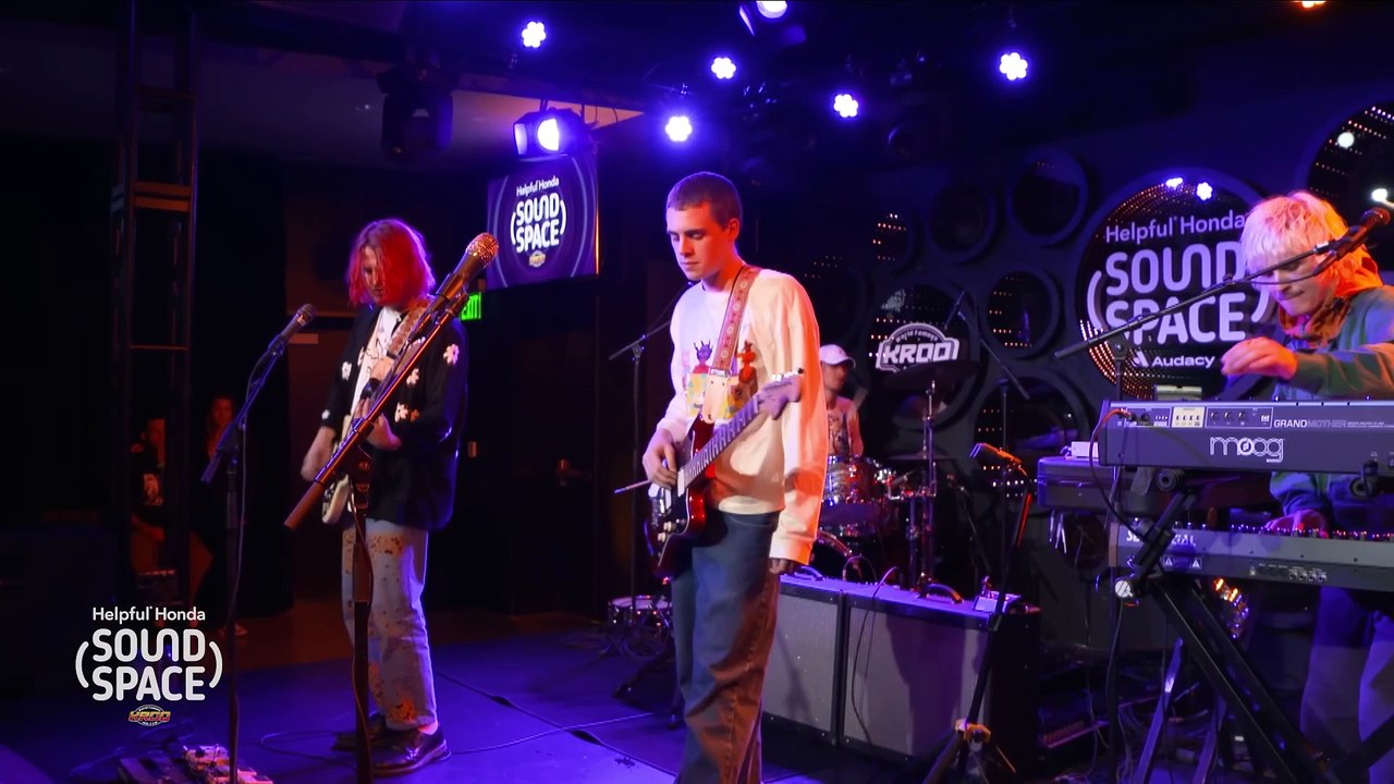 Royel Otis - Foam - Live @ the KROQ Helpful Honda Sound Space 2024