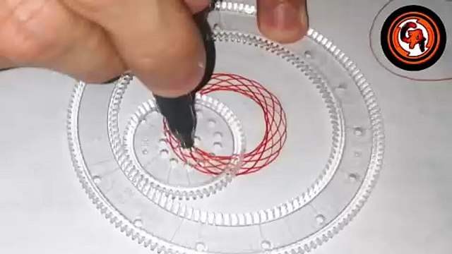 (VIDEO #0055) ️️ DRAWING a beautiful geometric design with colored markers and a spirograph.