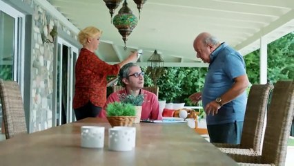 29. Estado Civil: Complicado (Iliski Durumu: Karisik), en español