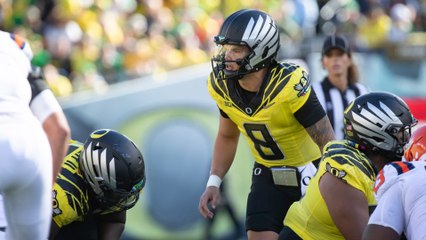 The Oregon Ducks Dominate The Illinois Fighting Illini 38-9