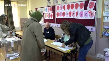 Bulgaristan'da seçim heyecanı: Çifte vatandaşlar sandık başında