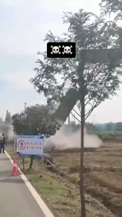 Effet domino avec un pont... gros dégats