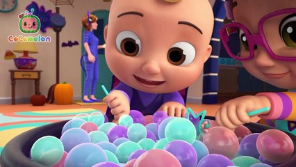Nina's Halloween Magic Dress Up Song | CoComelon Nursery Rhymes & Kids Songs