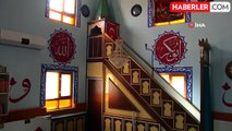 Genç İmamın Nakkaşlık ile Cami Duvarlarını Süsleme İhalesi