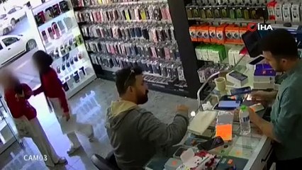 Mersin'de köpeği severken ölümüne neden oldular