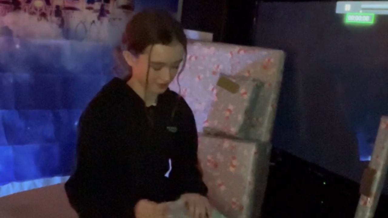 Dad empties the creativity bottle to give daughter an epic Disney World surprise