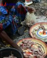 Reportage : Une femme vendeuse de têtes et de pattes de poulet nous parle de son activité et de son quotidien. #Tchad