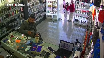 Mersin'de akıl almaz olay! Köpek iki kız çocuğunun sevmesinden saniyeler sonra hayatını kaybetti