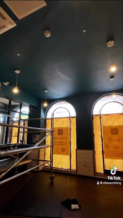 Worthing town centre property transformed into 'ultimate venue' for karaoke, cocktails, darts and pool