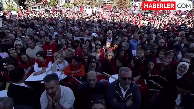 CHP'nin Teröre ve Şiddete Karşı Yaşam Hakkı Mitingi... Özel'den Erdoğan'a Çağrı: Çık Artık Bahçeli'yi Sözcü Kılma, Ne Diyorsan Sen Söyle