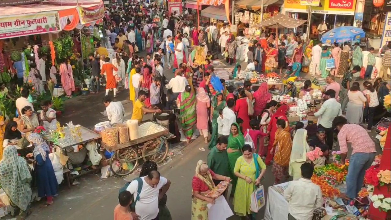 अलवर की धनतेरस: 308 करोड़ का रहा कारोबार, जमकर हुई खरीदारी