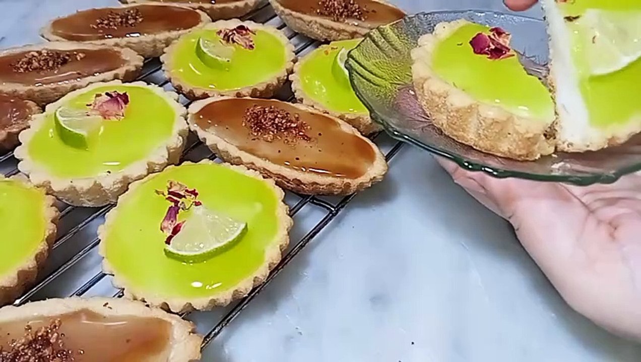 طارتولات بالعجينة السحرية بذوق الليمون والكراميل