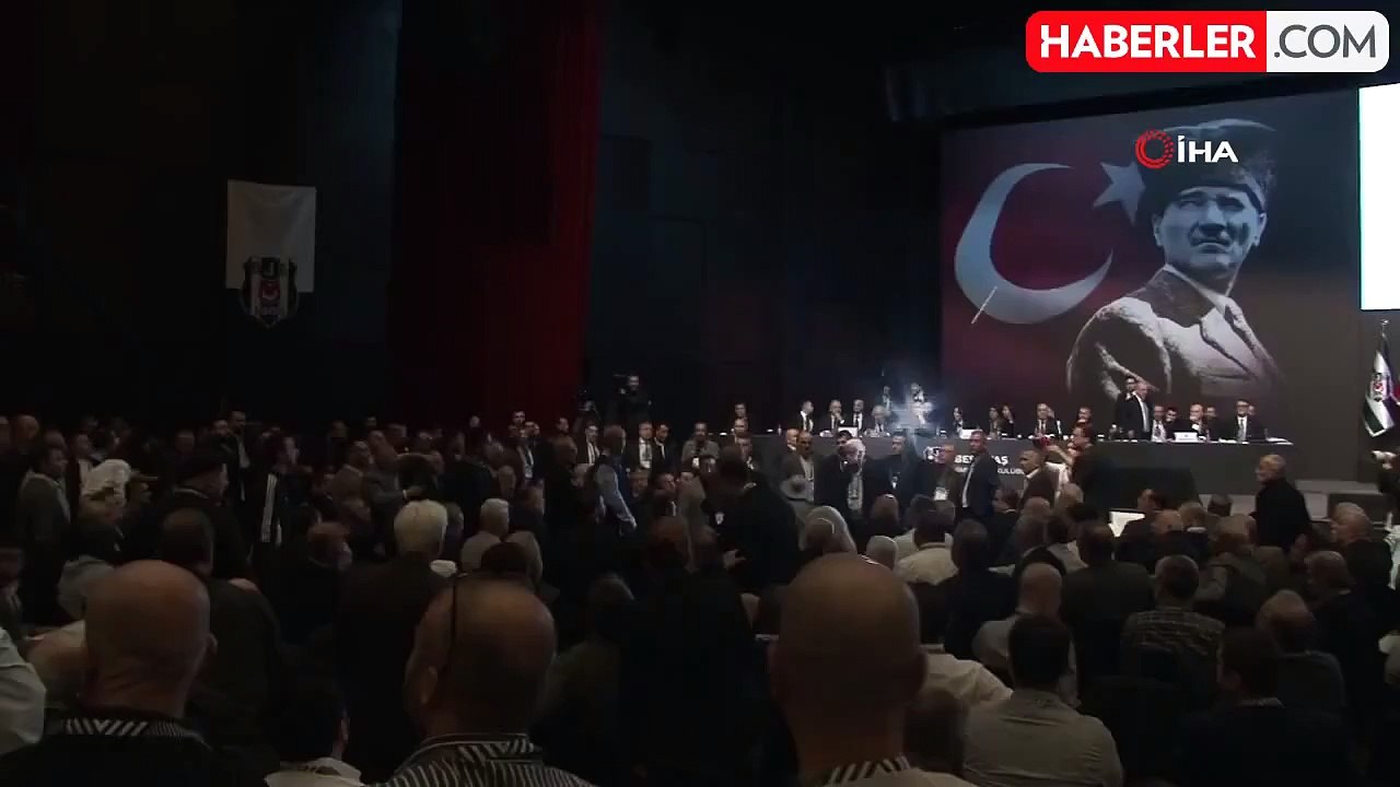 Beşiktaş Kongresinde Kavga: Sandalyeler Havada Uçuştu