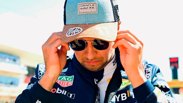 Checo Pérez llega al autódromo con el apoyo de sus fans, listo para el GP de México