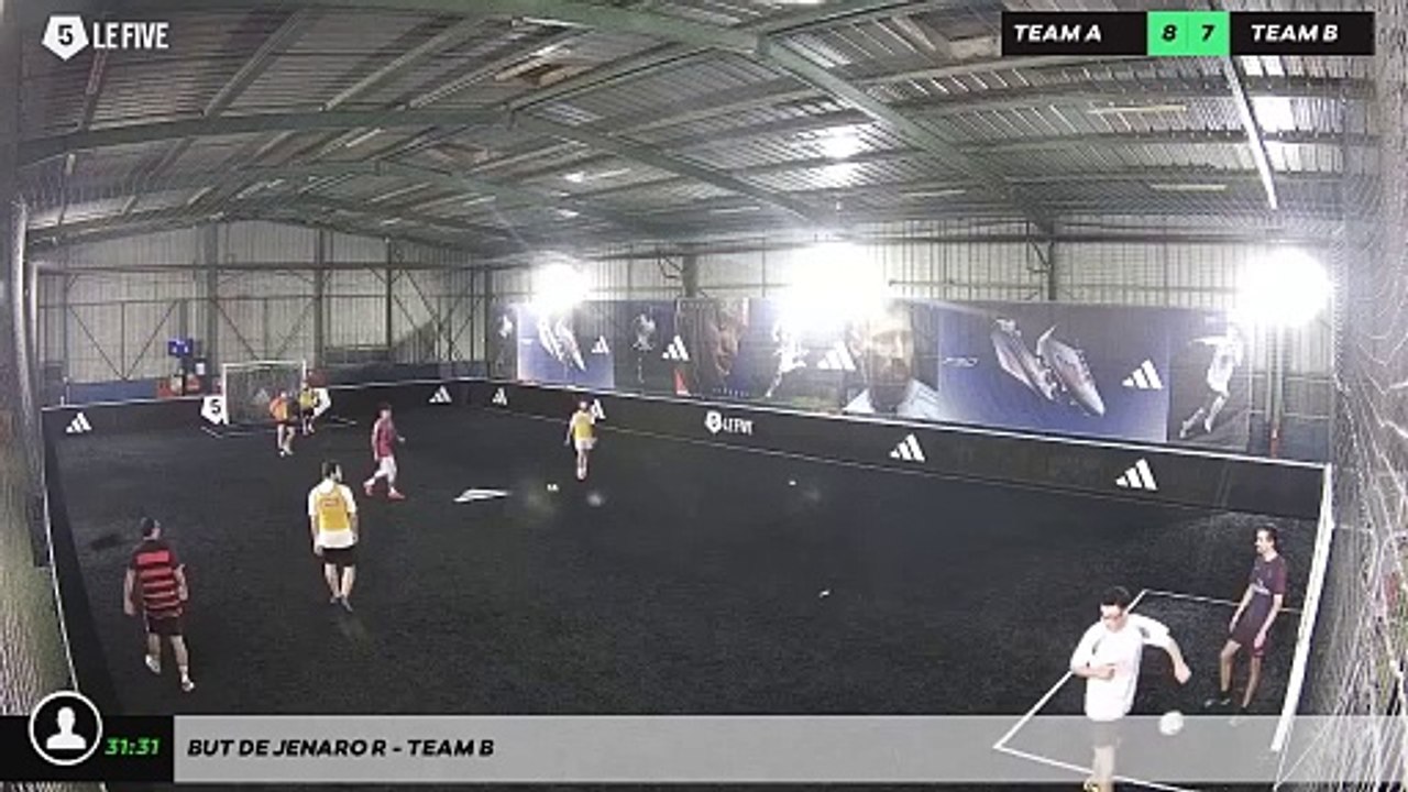 But de Jenaro R - Team B