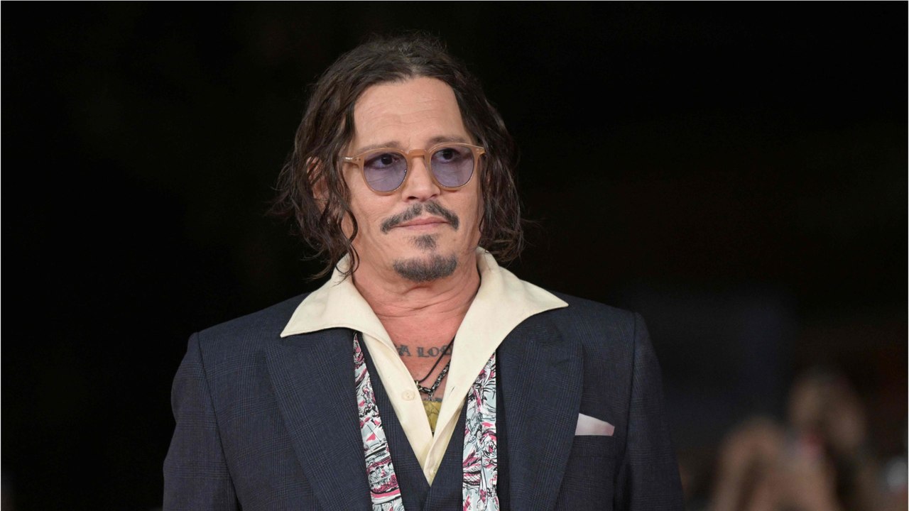 GALA VIDEO - Johnny Depp reconnaissant après les épreuves : “Sans vous je ne serais pas là, je serais nulle part”