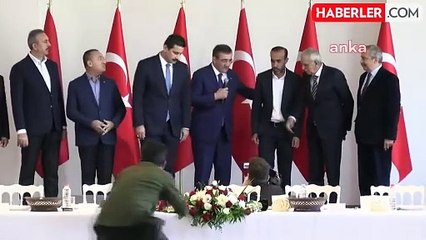 6 yıllık küslük böyle sona erdi! Tarihi törene Emine Şenyaşar katılamadı